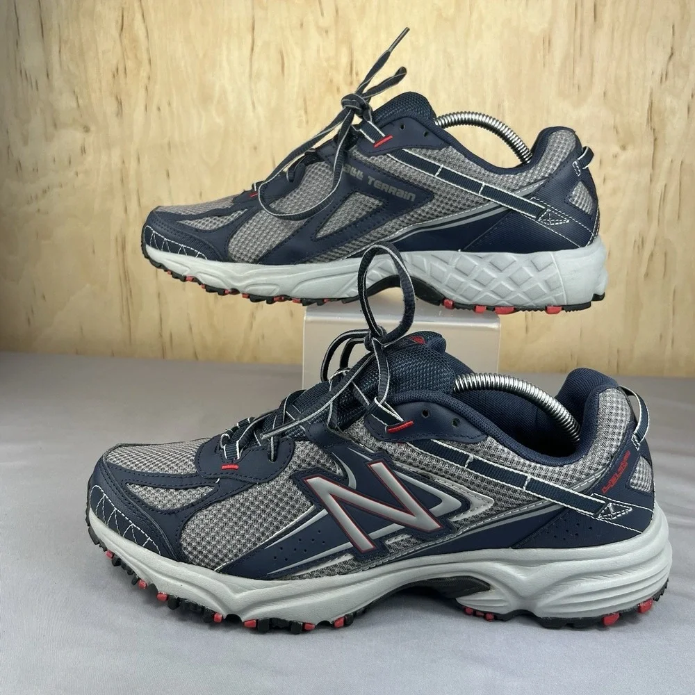 New Balance 411 V2 Men's Size 11.5 D Navy Gray Walking Sneakers MT411NV2 Used
